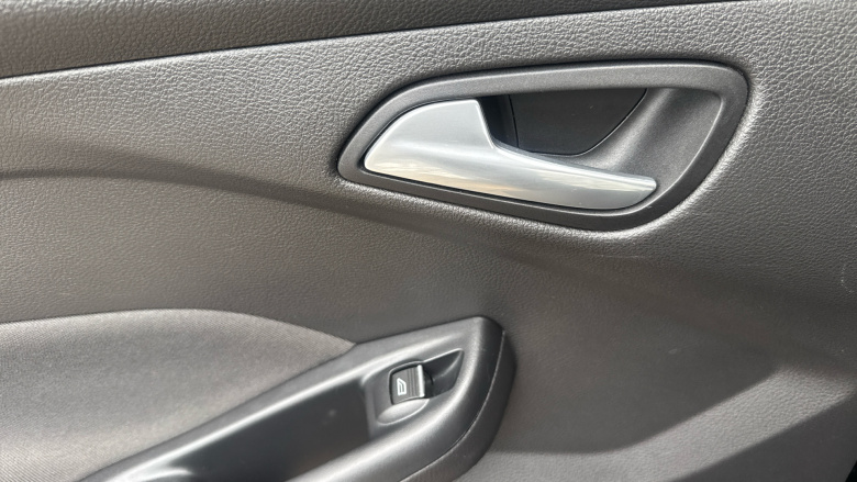 Ford Focus 1.0 EcoBoost 125 Titanium 5dr Petrol Hatchback